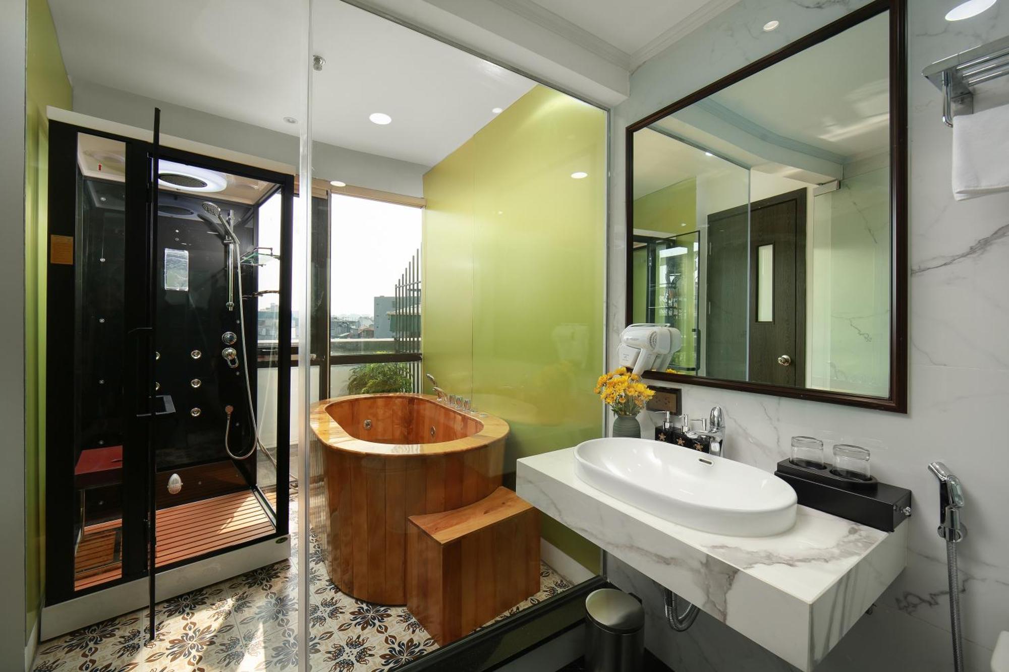 Hanoi Plaza Suite Hotel & Spa Kültér fotó